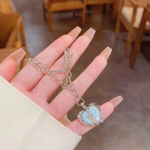 Chic Aura- Heart Pendant Chain Necklace