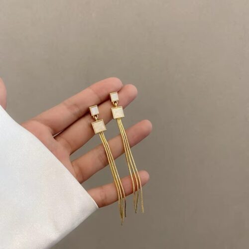 Retro Square Earrings - Image 3