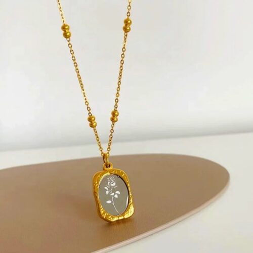 Antitarnish Rose Mirror Pendant for Women and Girls - Image 2