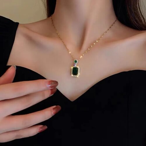 Green emerald necklace earring set - Image 3