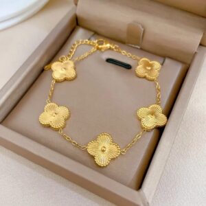 Gold Four Leaf Lucky Clover Bracelet 💛