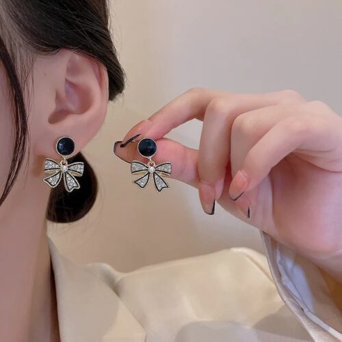 Korean Style Black Bow Earrings - Image 3